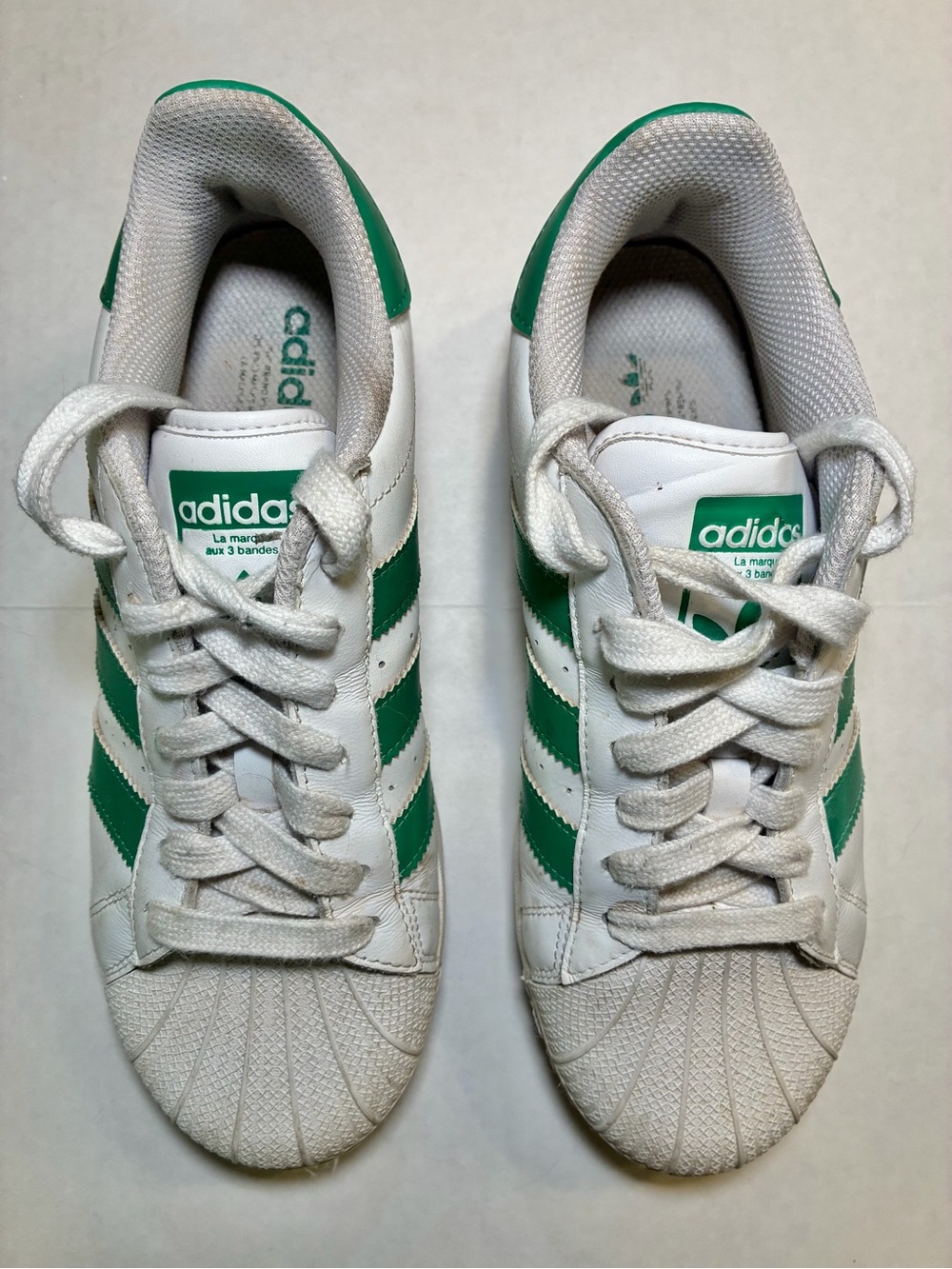 Adidas Size 8.5 Superstar Sneakers in White with Green Stripes - Picture 3 of 10